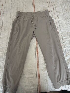 Kyodan Women’s Taupe Drawstring Joggers